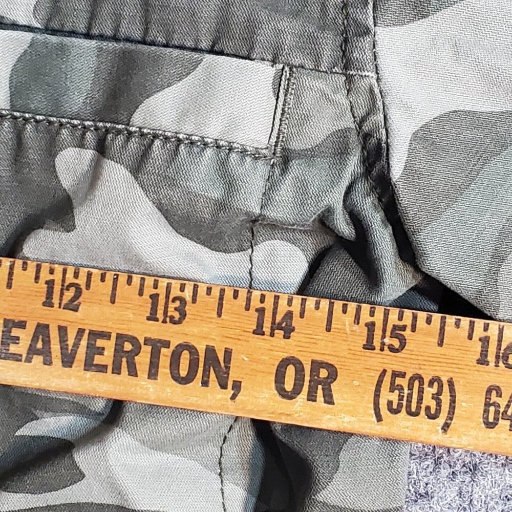 OLD NAVY Women’s Army Camo Flag Utility Full Zip Jacket Flap pockets Sz XS Small - Picture 9 of 13